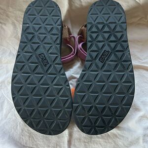 Teva Midform Universal Women’s Size 7